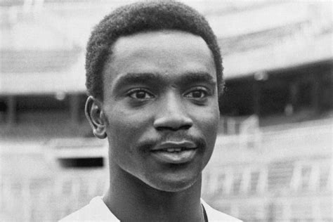 34 años sin Laurie Cunningham el primer inglés en jugar en el Real