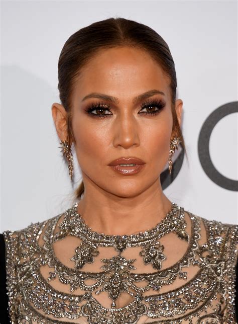 Swoon At All The Stunning Hair And Makeup From The Peoples Choice Awards Jennifer Lopez