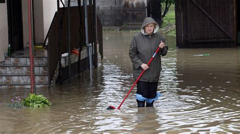 Les pires inondations depuis un siècle en Bosnie et en Serbie au moins