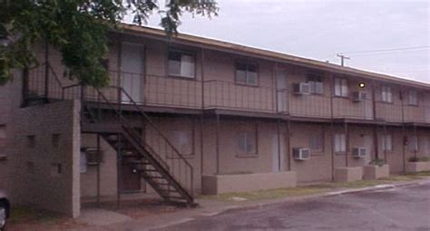 Brook Ten Apartments 4 Reviews Wichita Falls Tx Apartments For