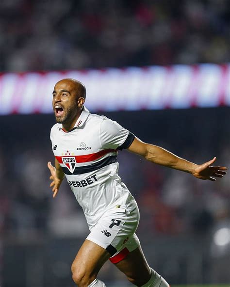 A declaração de Lucas Moura do São Paulo direcionada ao Botafogo