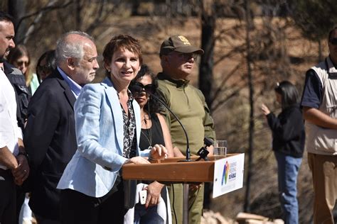 General Director Participa En La Entrega Vivienda