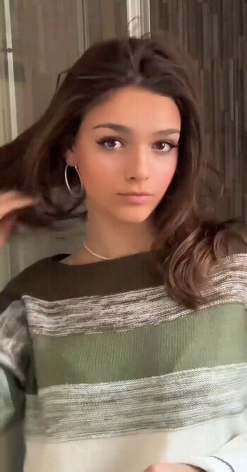 Adrilonz Adriannz Nude Leaks OnlyFans TheFappening