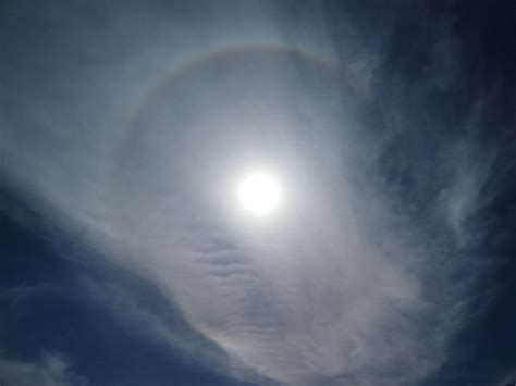 Halo Solaire Meprises Du Ciel Fr