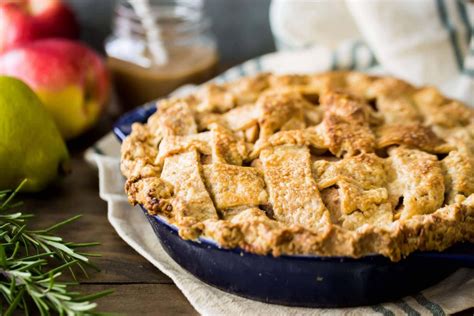 How To Make Apple Pear Pie At Home Cooking Fanatic