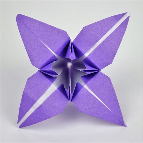 5 Reasons Folding an Origami Lily is Better than Gardening Flowers ...