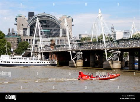 Charing Cross Bridge High Resolution Stock Photography and Images - Alamy