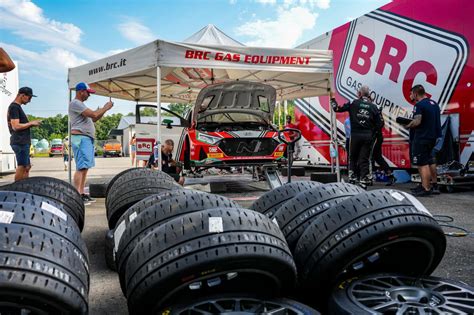 Gripdetective Pirelli Campione DEuropa Fia Erc Con Paddon Su Hyundai I20