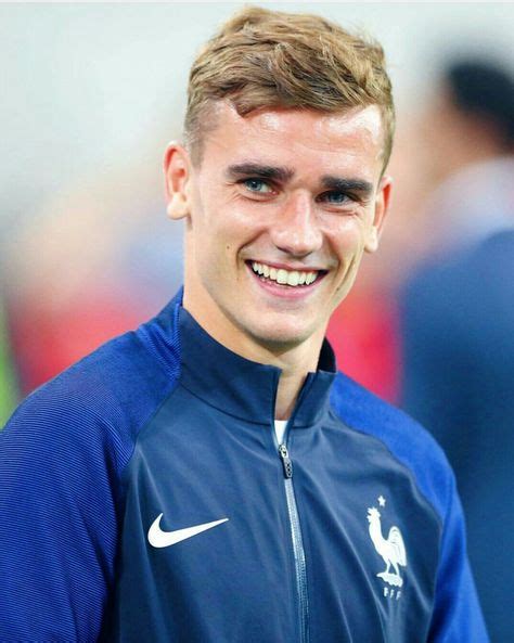 Les 14 Meilleures Images De Antoine Griezmann Joueurs De Foot