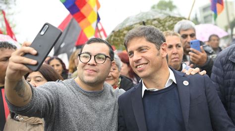 Berazategui Axel Kicillof inauguró obras de pavimentación