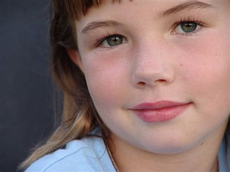 210 Knowing Smile Woman Stock Photos Pictures And Royalty Free Images