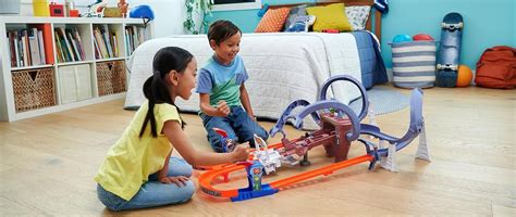 Hot Wheels Juego De Pistas De Autos De Juguete RacerVerse Spider Man S Web Slinging Speedway