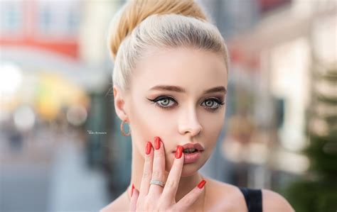 Blonde Red Nails Depth Of Field Eyeliner Maksim Romanov Face K