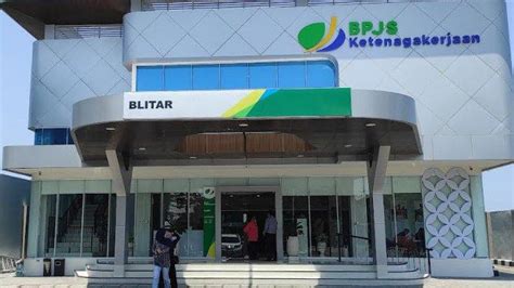 Dua Pabrik Rokok Di Kota Blitar Yang Pailit Juga Nunggak Iuran BPJS