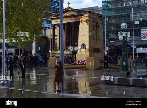Cenotaph With Poppies Remembrance Day Parade Bristol 2017 Stock Photo