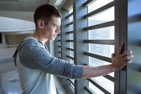 Sense8 Foto Brian J Smith Ii 45 Sobre Un Total De 120