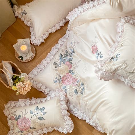 Pastoral Style 600TC Egyptian Cotton BeddingSet With Lace Embroidery