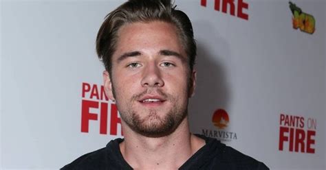 Nudes De Luke Benward Ator Da Disney Volume Na Cueca 22048 Hot Sex Picture