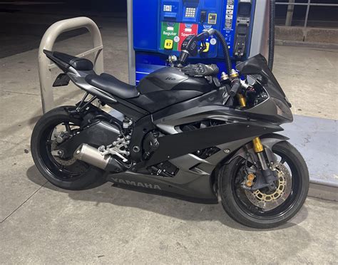 06 Yamaha R6 W 4k Miles Valve Cover Gasket Blew Rfixxit