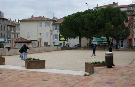 Le Boulodrome à Aubagne 1 expériences et 2 photos