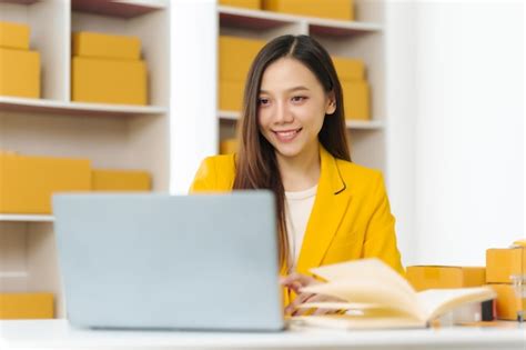 Premium Photo Asian China People Entrepreneur In Yellow Suit