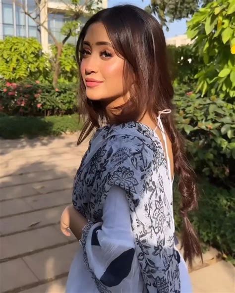 Pin Van Jay Kumar Op Shivangi Joshi