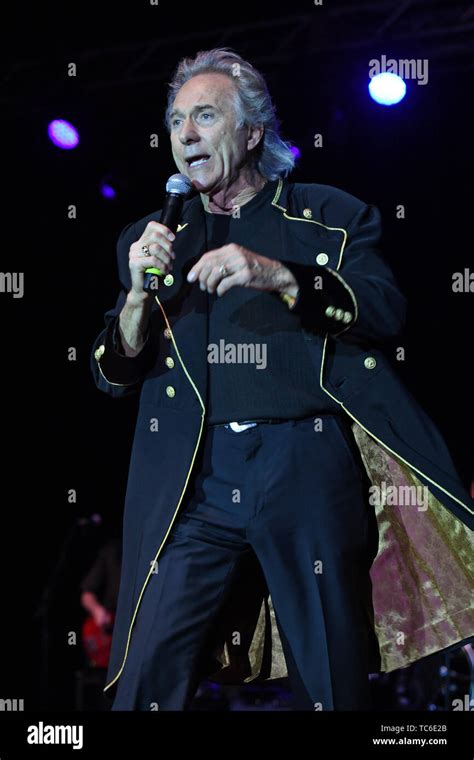 Gary Puckett Hi Res Stock Photography And Images Alamy