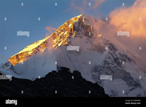 Evening View Of Mount Cho Oyu From Gokyo Ri Way To Mt Everest Base