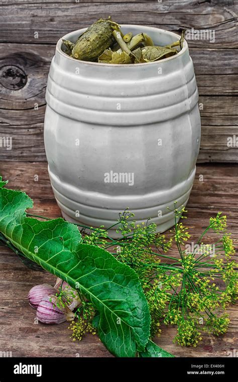 Pickle barrel hi-res stock photography and images - Alamy