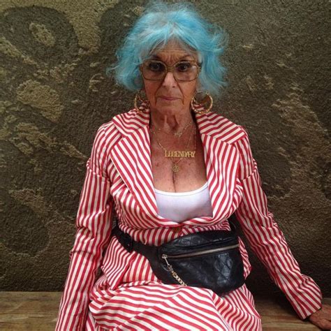 20 Women Older Than 60 Prove Unicorn Hair Has No Age Limit | Light blue hair, Hair color for ...