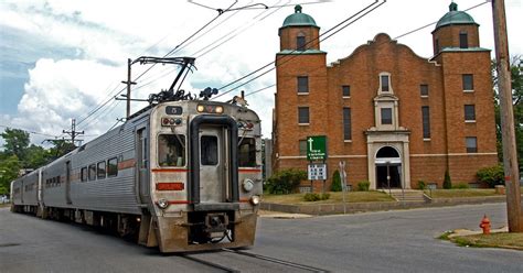 South Shore Line accommodates passengers attending the Chicago Auto ...