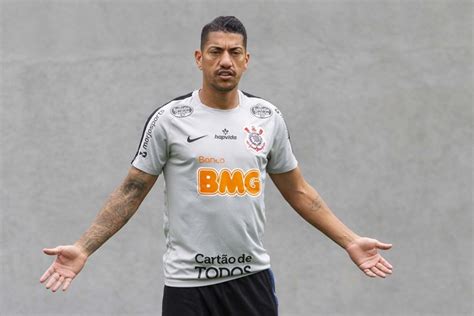 Vila Nova acerta contratação do volante Ralf ex Corinthians Mais Goiás