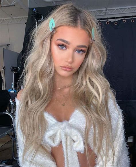 Pin By Pam Pitts On My Pins Blonde Hair Hair Highlights Spring Hair Color