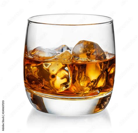 Glass Of Whiskey And Ice Foto De Stock Adobe Stock