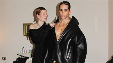 Mahmood è l icona gay San Sebastiano per TvBoy il murale a Taormina Gay it