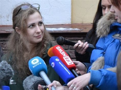 Členka Pussy Riot Aljochinová byla propuštěna z vězení Deník cz