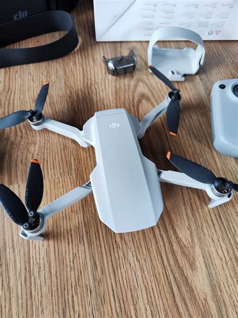 Dron DJI Mini 2 Fly More Combo jak nowy stan idealny Szpęgawsk OLX pl