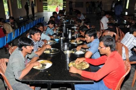 Cafeteria In Campus Sri Vasavi College