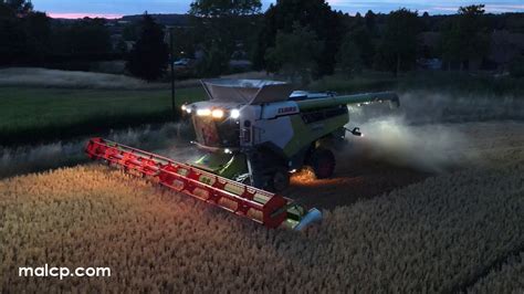 Harvest 2022 Claas Lexion 8700 In Oats In Suffolk After Dark Should Have Recorded More Of