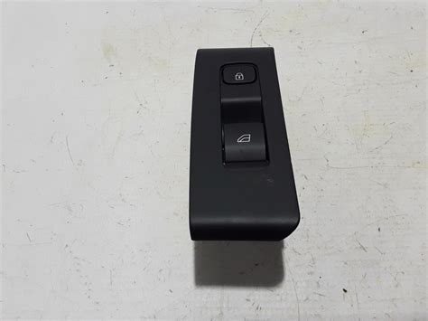 Used VOLVO XC40 Rear Side Door Glass Switch 31407995