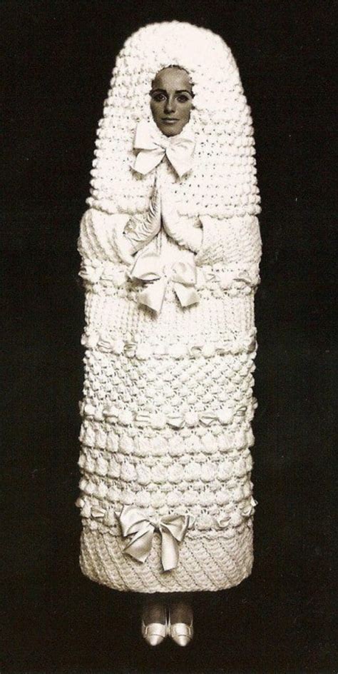 These 15 Worst Wedding Dresses Of All The Time Genmice