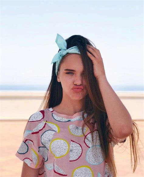 Опен кидс Elizabeth, T Shirts For Women, Open, Drawing Sketches, Kids ...