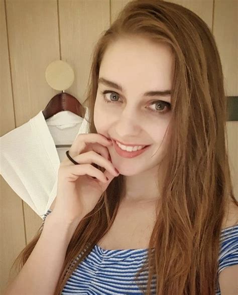 Pin By Dingoflop On Loserfruit Celebs Beautiful Celebrities Beauty