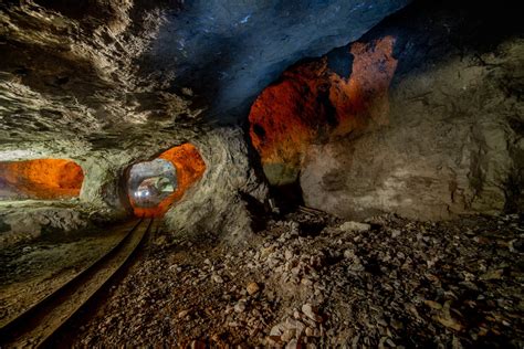 Nel cuore della Val Brembana c è l unico parco speleologico d Europa a