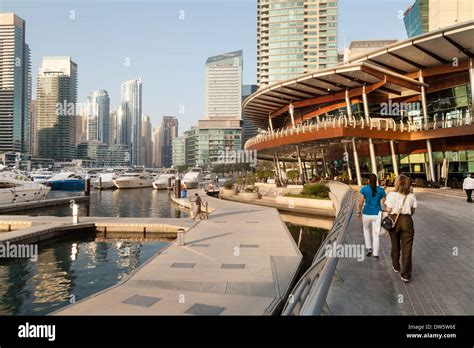 Dubai Marina Yacht Club building , Dubai Marina, Dubai UAE, United Arab ...