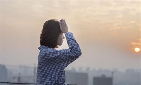 同学结婚我随礼500，当晚看到她朋友圈的新动态，我默默拉黑她