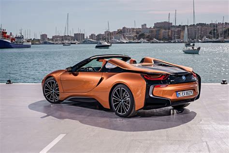 BMW i8 estreia versão conversível e fica mais barato no Brasil Carros