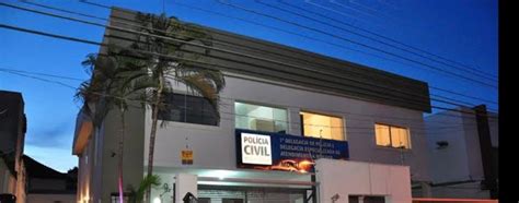 Aluno compartilha nude de colega de turma em grupo de WhatsApp e é preso em escola de MG
