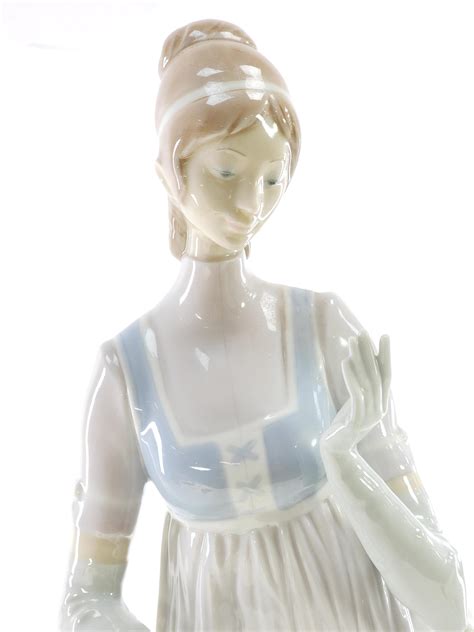 Lot Vintage Lladro Lady Empire Porcelain Figurine