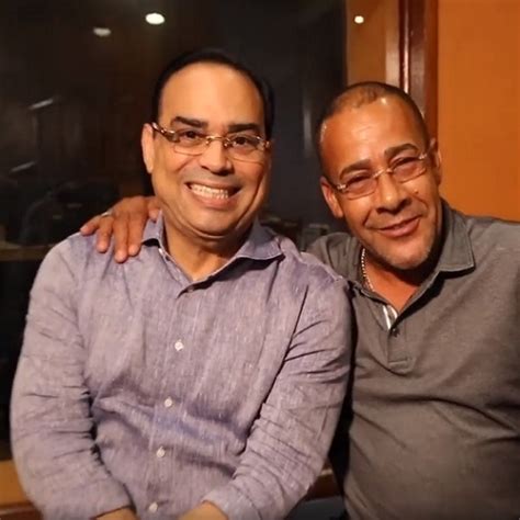 Apaga La Luz Gilberto Santa Rosa Y Luisito Carrion Marcos Burbano